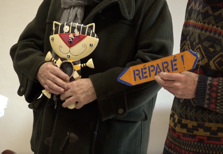 Réparer ses objets au repaire café de Joigny