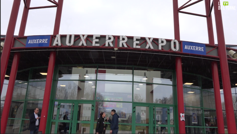 photo de la devanture du site d'Auxerrexpo.