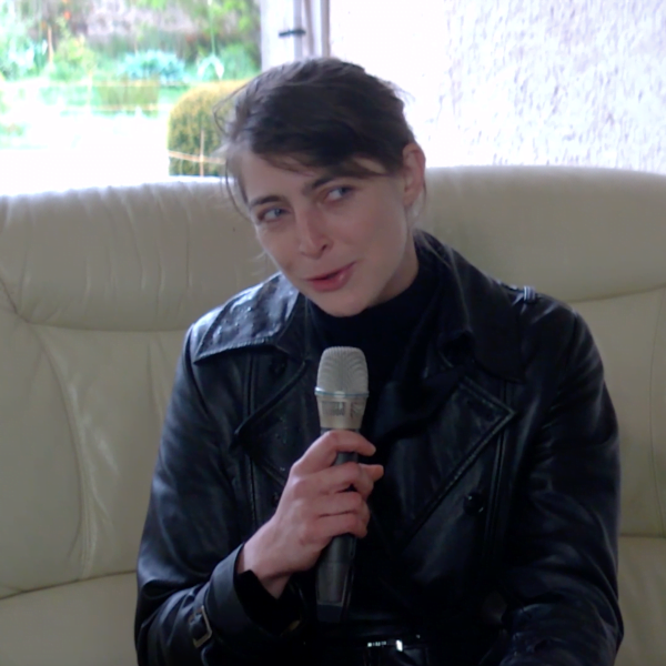 interview de Flora FISHBACH a fey arts