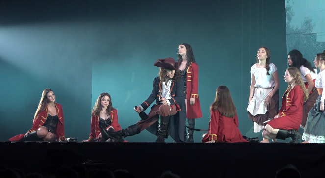 Extrait du spectacle du Studio Evi'Danse Le pirate Rascasse et ses 5 filles