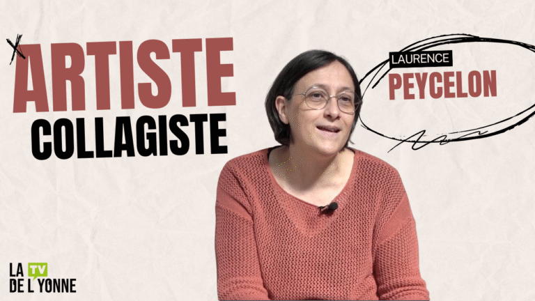 Portrait de Laurence Peycelon, artiste collagiste. Elle est assise, souriante, en pull rouge brique, avec un micro-cravate. En arrière-plan, on peut lire : "Artiste collagiste" à gauche, et son nom "Laurence Peycelon" encerclé à droite. En bas à gauche, le logo "La TV de l'Yonne".